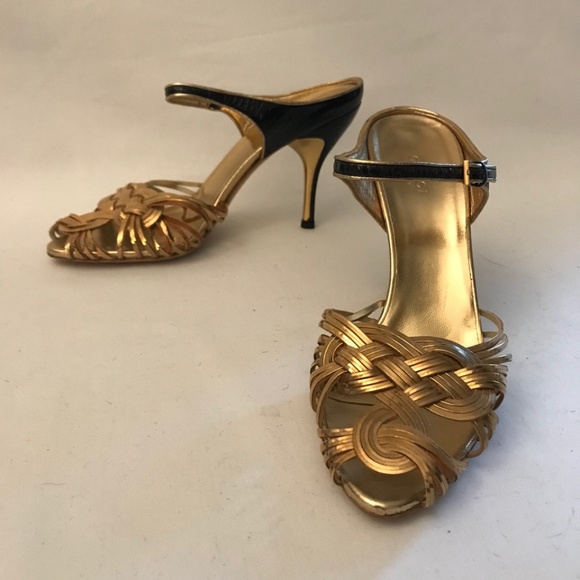 Gucci Gold and black patent mules - Picture 4 of 8